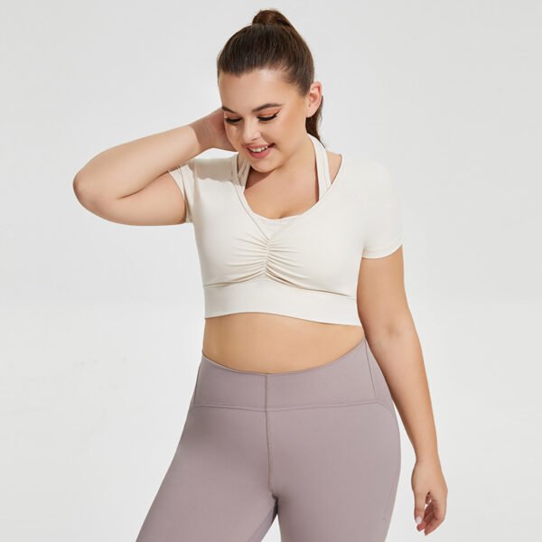 Seamless Plus-Size Halter Yoga Crop Top QHP001 - Image 5