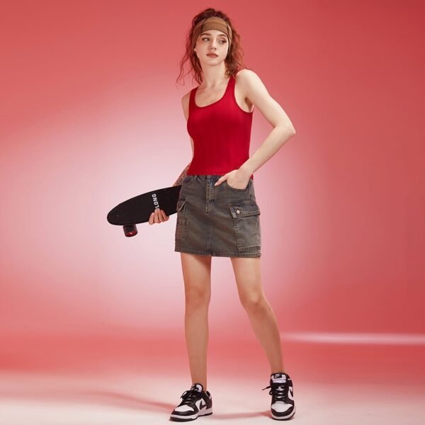 Seamless Square-Neck Vest BCI002 - Image 2